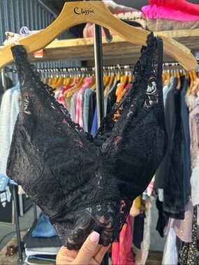 Classic Black Floral Lace Bralette